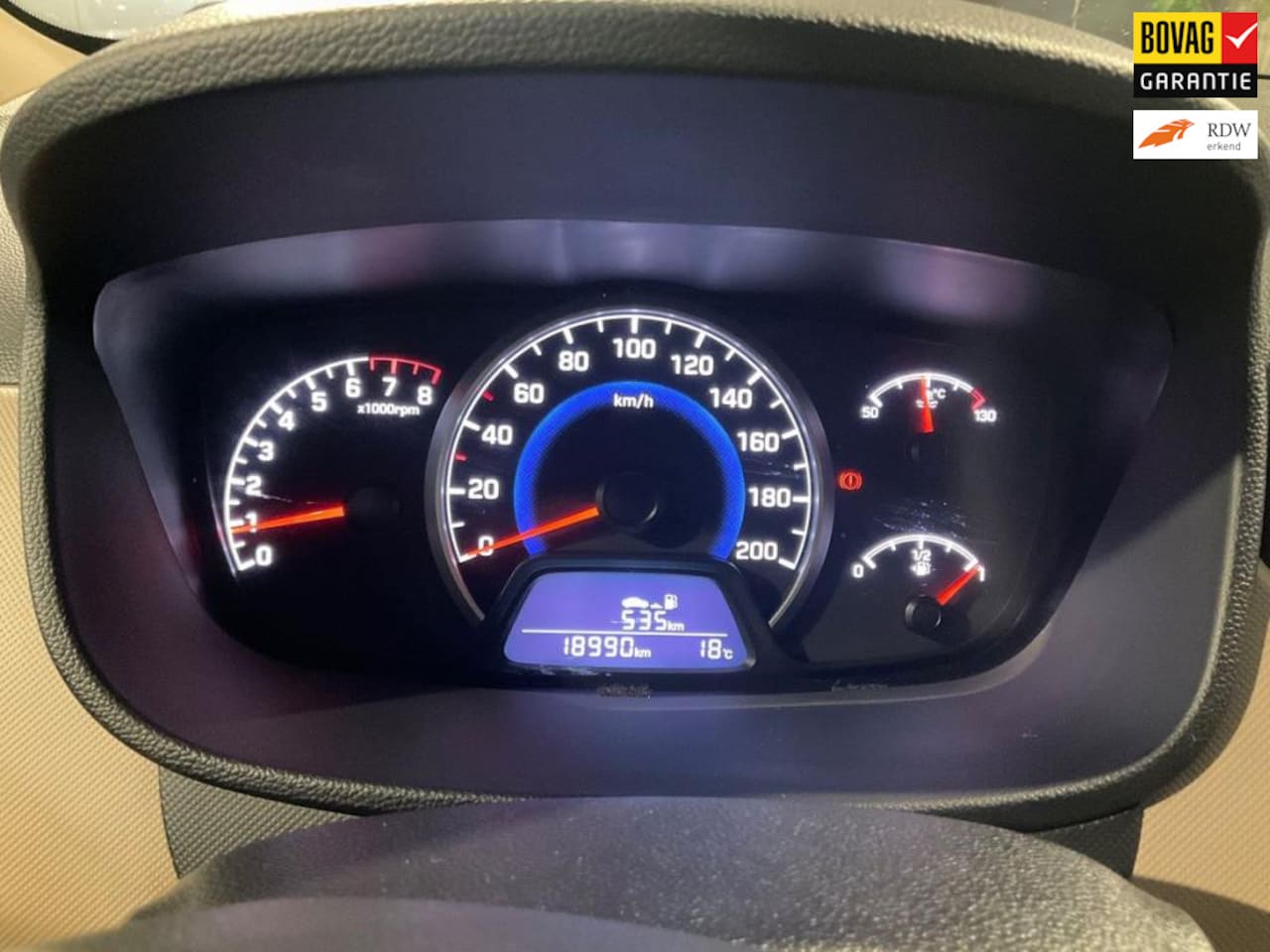 Hyundai i10 - 1.0i Comfort 1.0i Comfort, airco, 19.000 km, Bovag-garantie - AutoWereld.nl