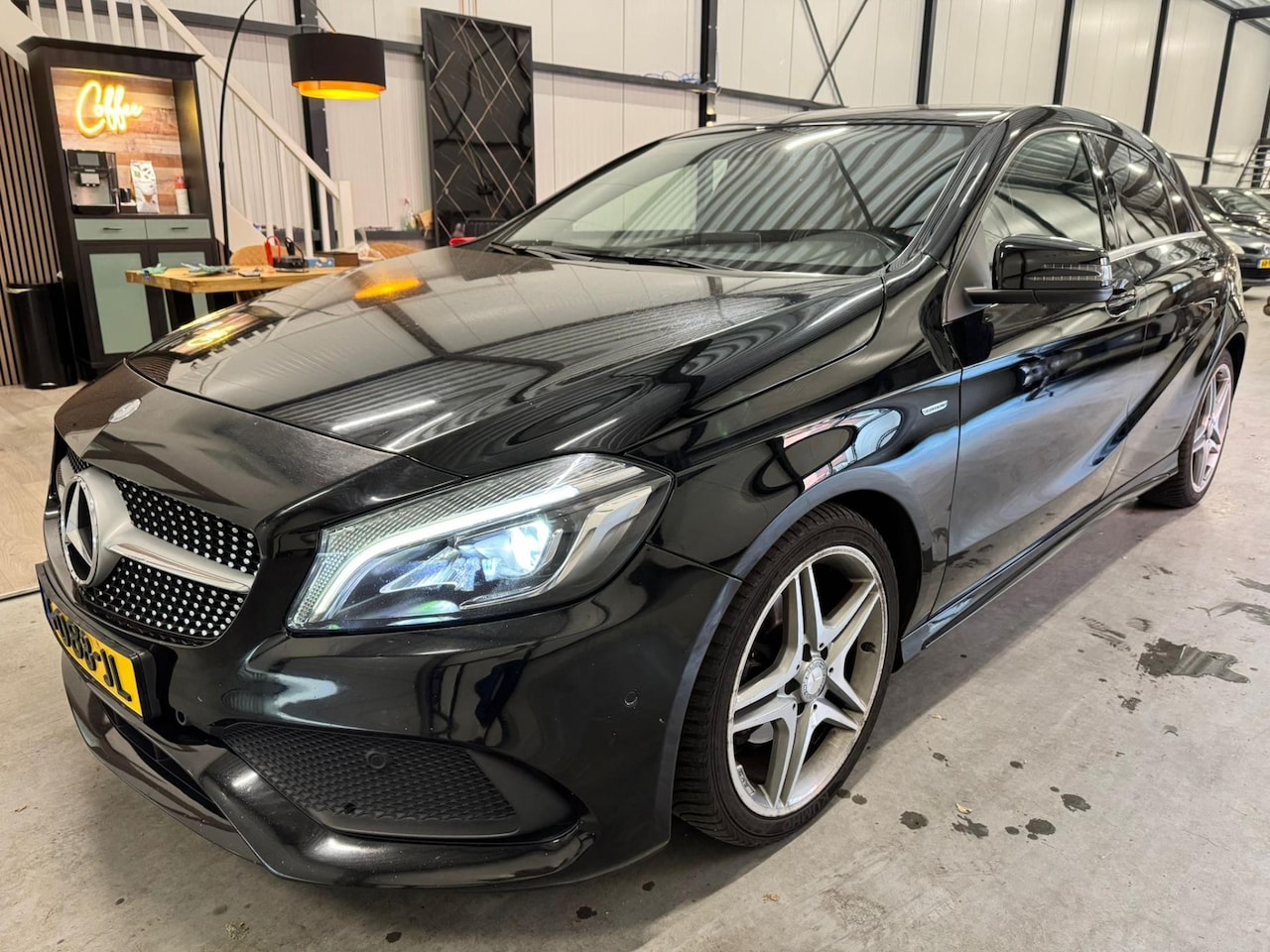 Mercedes-Benz A-klasse - 180 2017 AUT FACELIFT AMG - AutoWereld.nl