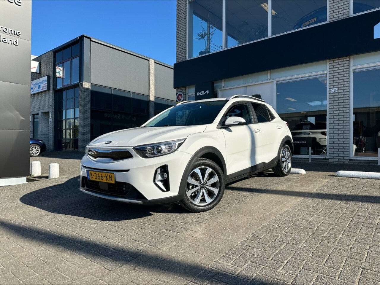 Kia Stonic - 1.0T-MHEV DynamicPlusLine +CERTIFIED USED+ - AutoWereld.nl