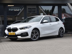 BMW 1-serie - 118i Sport line | STOELVERWARMING | APPLE CARPLAY | ANDROID AUTO | NAP | SFEERVERLICHTING