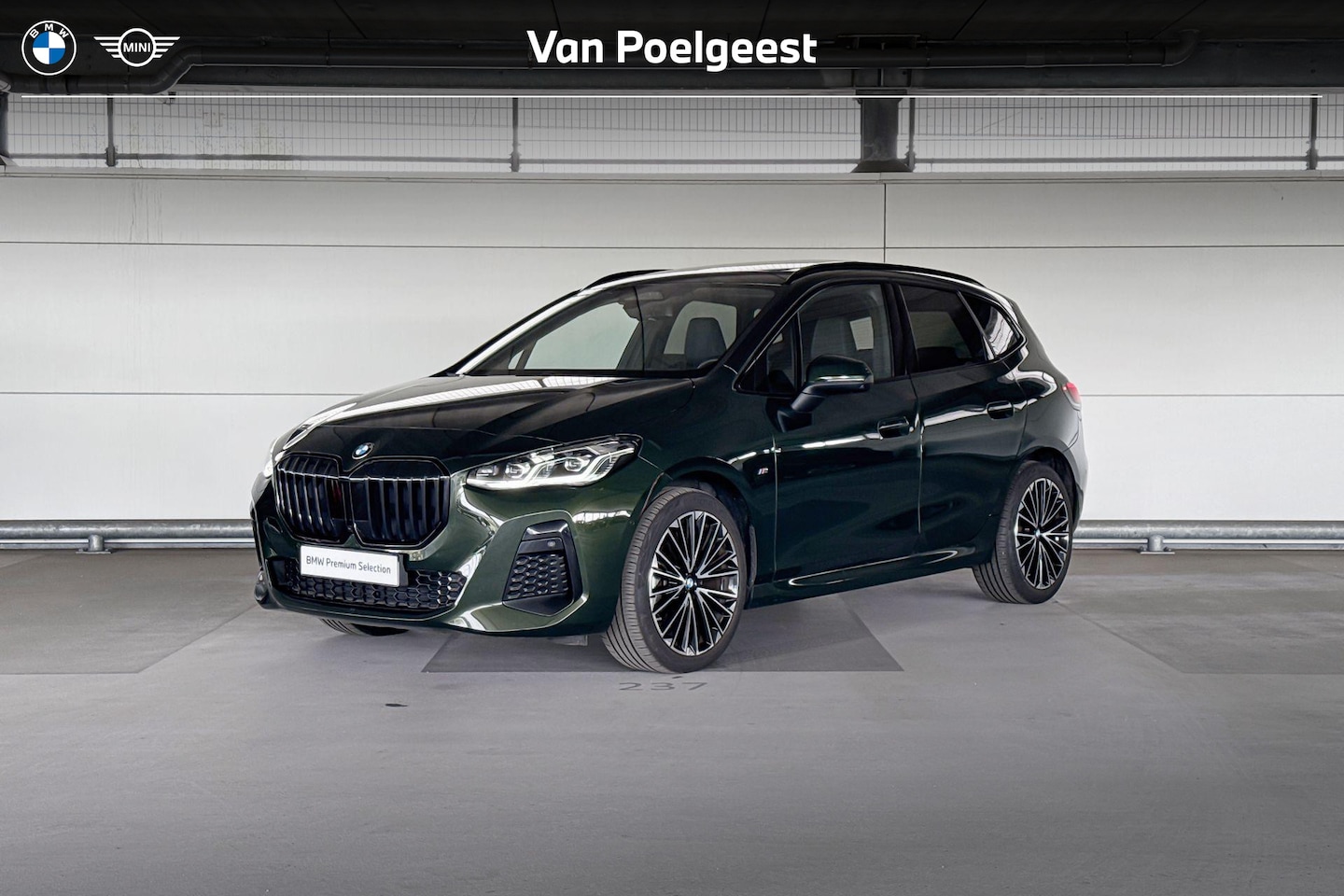 BMW 2-serie Active Tourer - 218i High Executive M-Sport - AutoWereld.nl