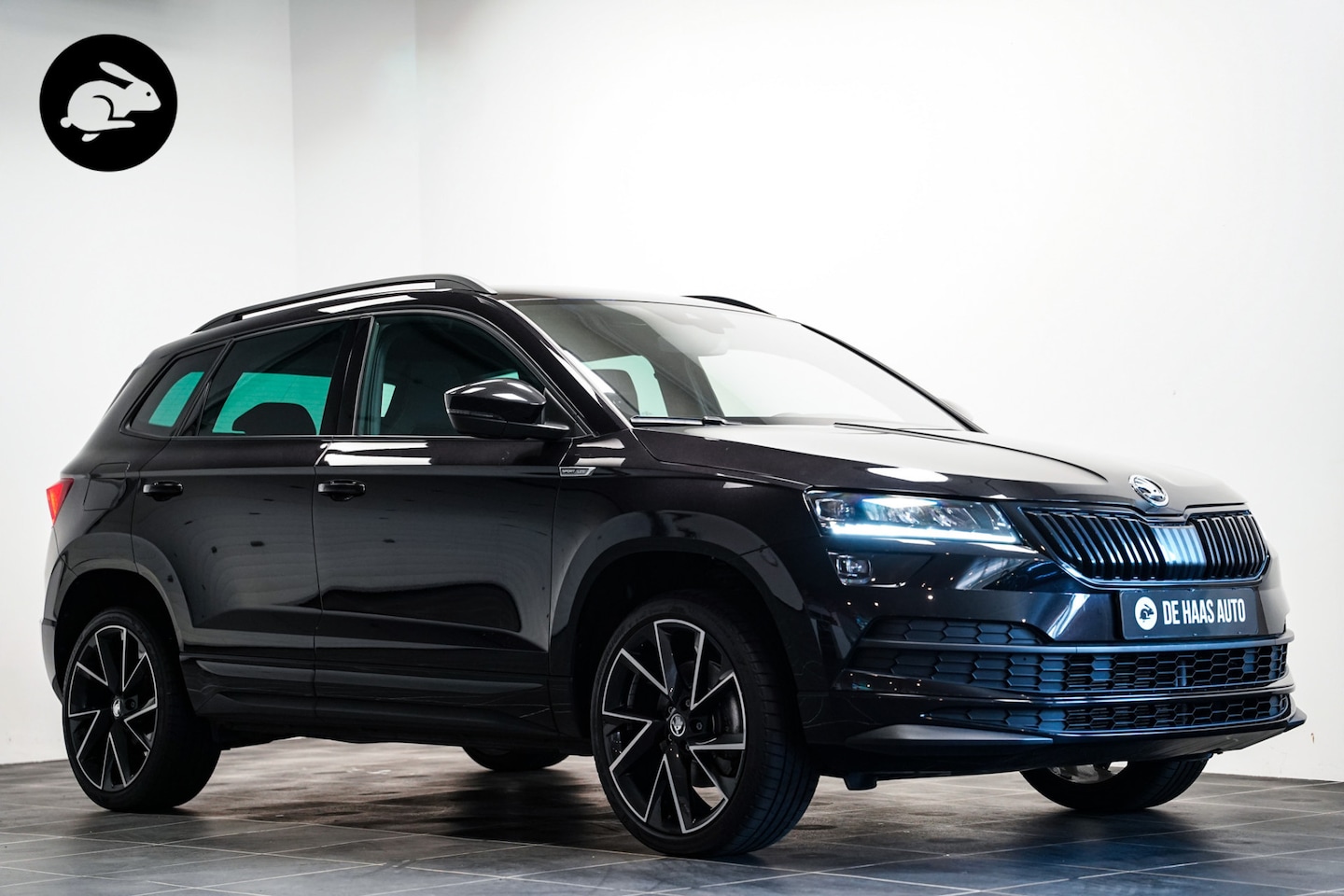 Skoda Karoq - 1.5 TSI ACT Sportline/Virtual display/ACC/19inch lmv - AutoWereld.nl