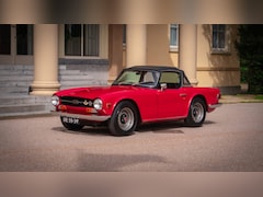Triumph TR6 - TR6 Injection