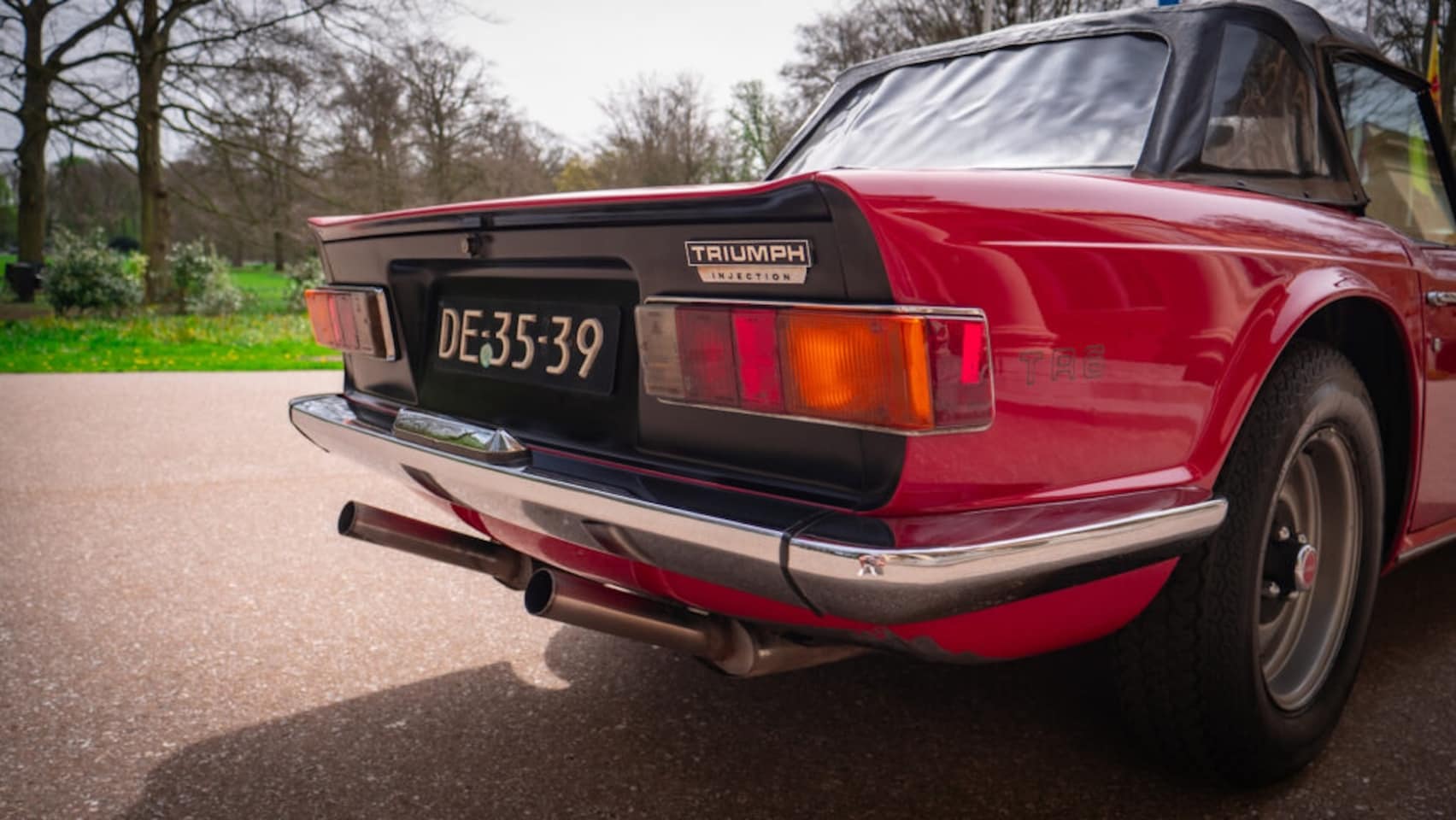 triumph-tr6-tr6-injection.jpg