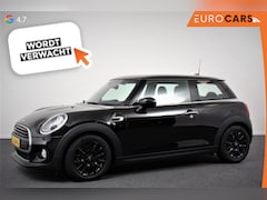 MINI One - 1.5 Automaat Blackyard | Parkeer sensoren | Airco | Verwarmbare voorstoelen | Lichtmetalen