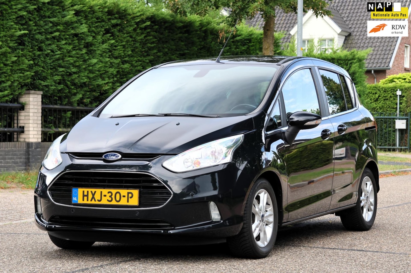 Ford B-Max - 1.0 EcoBoost Titanium | CLIMA | CRUISE | CAMERA | TREKHAAK | MOOIE GOED ONDERHOUDEN AUTO | - AutoWereld.nl
