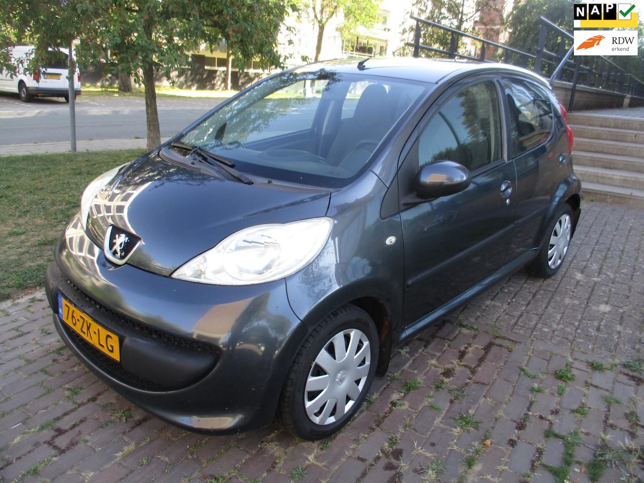 Peugeot 107 - 1.0-12V XS//AIRCO// - AutoWereld.nl