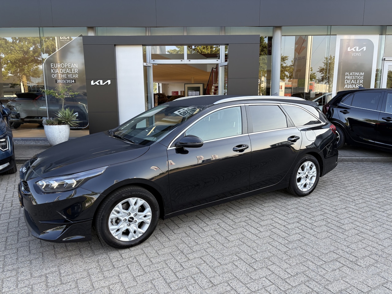 Kia Cee'd Sportswagon - Ceed 1.0 T-GDi DynamicPlusLine info Roel 0492-588951 - AutoWereld.nl