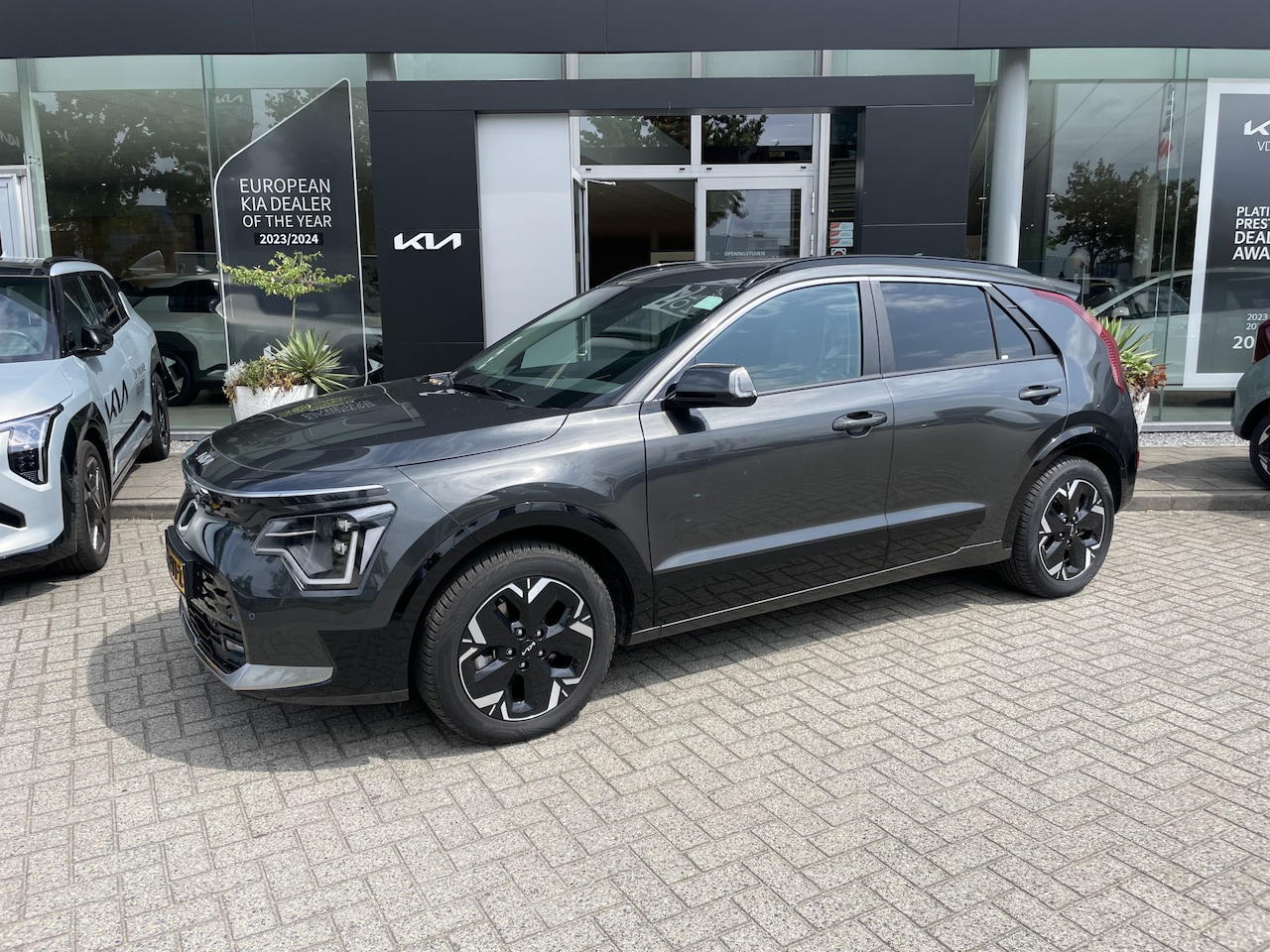 Kia Niro EV - Edition Advanced 64.8 kWh Leder // Elec. verst Stoel // PDC // Camera info Roel 0492-58895 - AutoWereld.nl