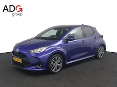 Toyota Yaris - 1.5 Hybrid 130 Executive Half lederen bekleding | Camera | Keyles entry | Blind spot |