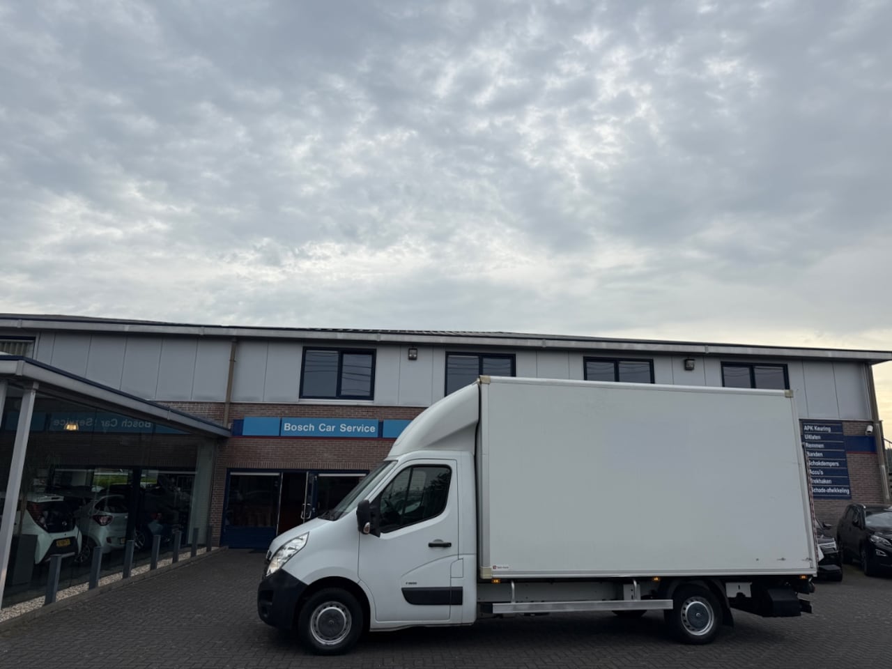 Opel Movano - 2.3 CDTI | Meubelbak Laadklep | Airco | Motorschade - AutoWereld.nl