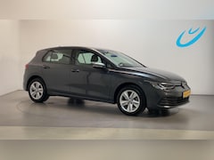 Volkswagen Golf - 1.0 eTSI DSG Life Virtual Cockpit Parkeersensoren Navigatie DAB+