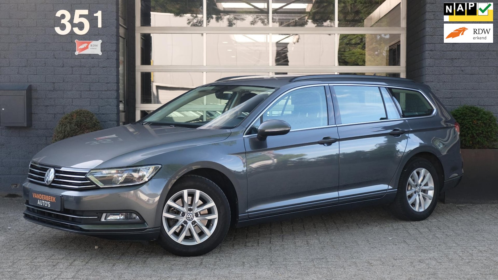 Volkswagen Passat Variant - 1.4 TSI ACT Highline 150PK ACC|NAVI - AutoWereld.nl