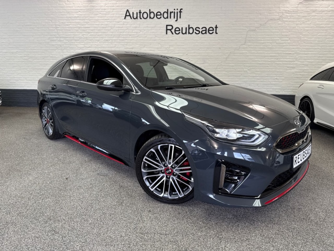 Kia Pro cee'd - 1.6 T-GDI GT 205PK Virtual Jbl Clima Navi Cruise Stoelverw, Incl 12Mnd Garantie - AutoWereld.nl