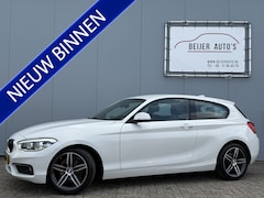 BMW 1-serie - 116i 109pk Essential Navigatie/Climate/LED