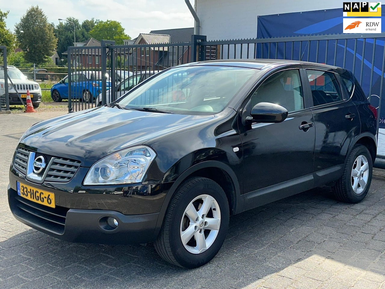 Nissan Qashqai - 1.6 Acenta / AIRCO / CRUISE CONTROL / TREKHAAK / NAP!! - AutoWereld.nl