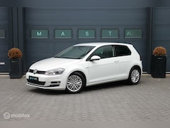 Volkswagen Golf - 1.2 TSI Highline Cup| Park assist | Navi | Stoelverwarming