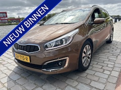 Kia Cee'd Sportswagon - 1.6 GDI DynamicLine airco/ecc navigatie/camera apk