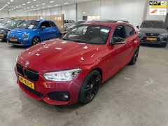 BMW 1-serie - 118i High Executive / AUTOMAAT / SCHUIFKANTELDAK / MULTIEMEDIA-NAVI