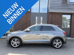 Volkswagen T-Roc - 1.5 TSI R-LINE VIRTUAL DASBOARD | TREKHAAK AFN. | ELEC. A. KLEP | NAV | ADAPTIVE CRUISE CO