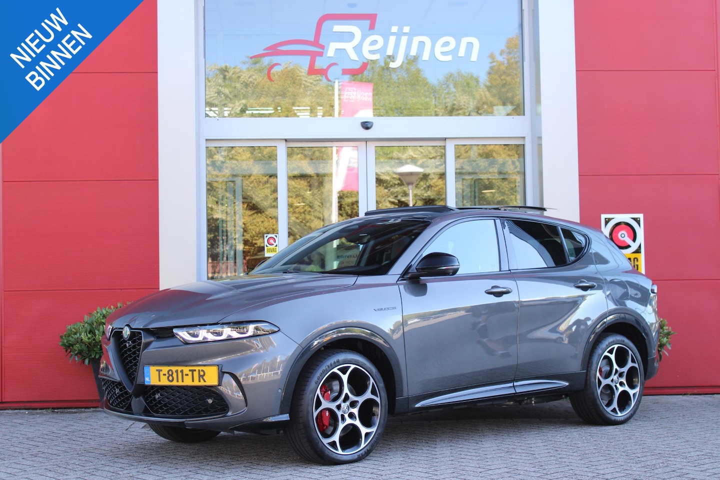Alfa Romeo Tonale - 1.3T PHEV 280PK VELOCE | NIEUWE AUTO! | PANORAMISCH SCHUIF/KANTEL DAK | WINTERPACK: STOEL/ - AutoWereld.nl
