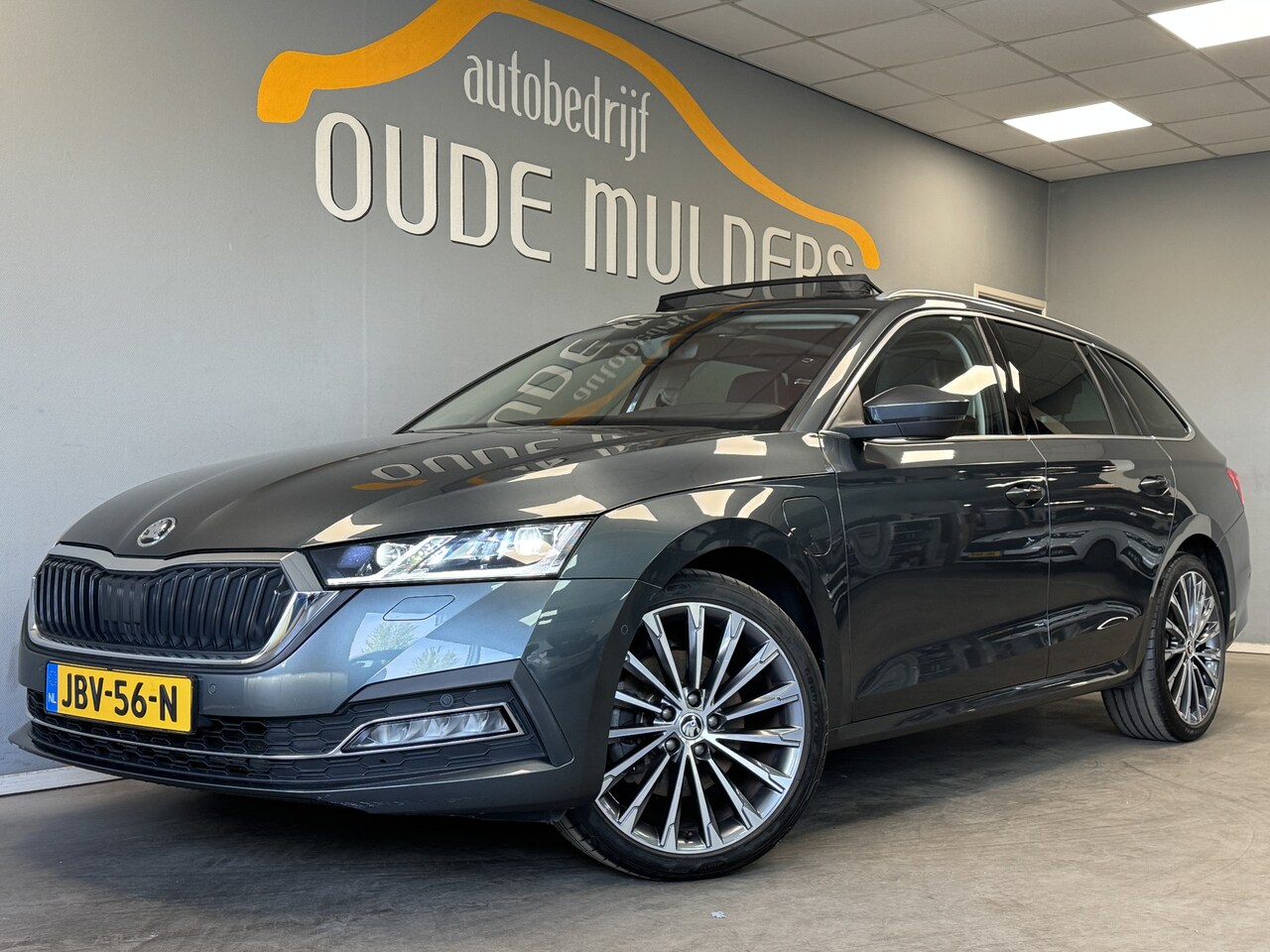Skoda Octavia Combi - 1.4 Memory/Panoramadak/Gekoelde Stoelen - AutoWereld.nl