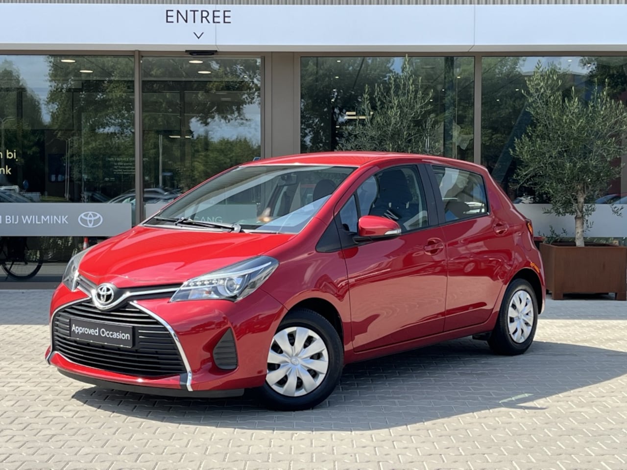 Toyota Yaris - 1.0 VVT-i 5-Deurs Navigatie | Camera | (21933km!!) - AutoWereld.nl