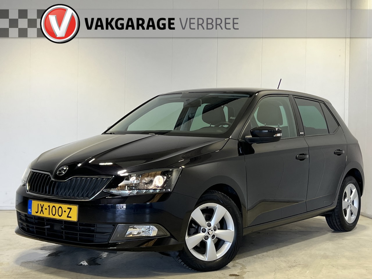 Skoda Fabia - 1.2 TSI JOY | Parkeersensoren Achter | Lichtmetalen Velgen 15" | Microvezel Bekleding | Cr - AutoWereld.nl