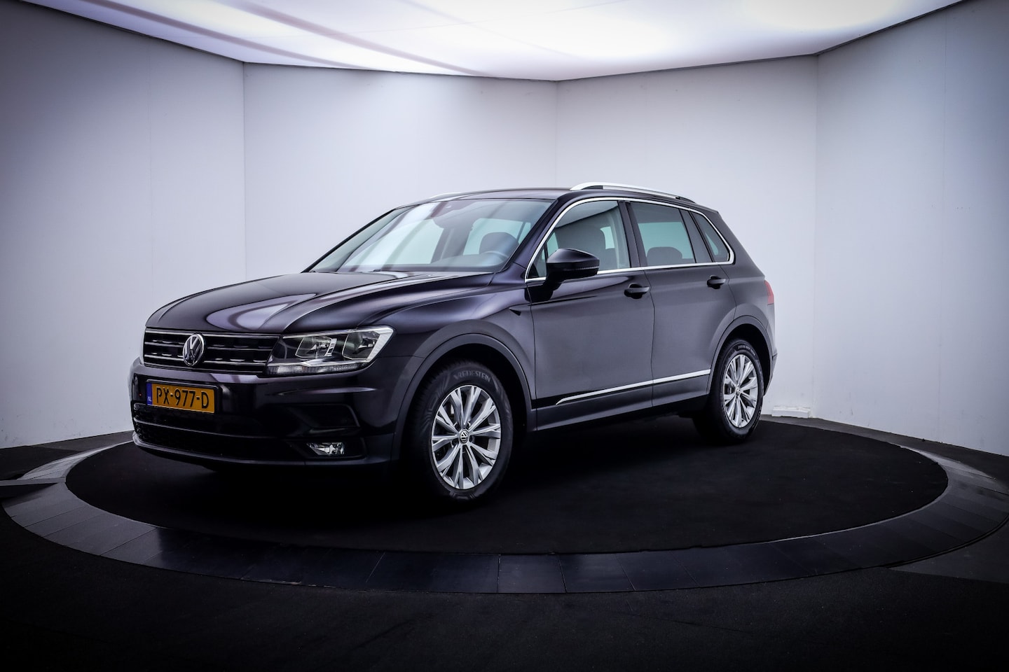Volkswagen Tiguan - 1.4TSI COMFORTLINE Business NAVI | APP CONNECT | ACC | AFN TREKHAAK | DAB | PDC V+A | LMV - AutoWereld.nl