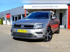 Volkswagen Tiguan - 2.0 TSI 180pk 4Motion Highline Aut.Pano|Adapt.Cruise|Navi|Virt. Display