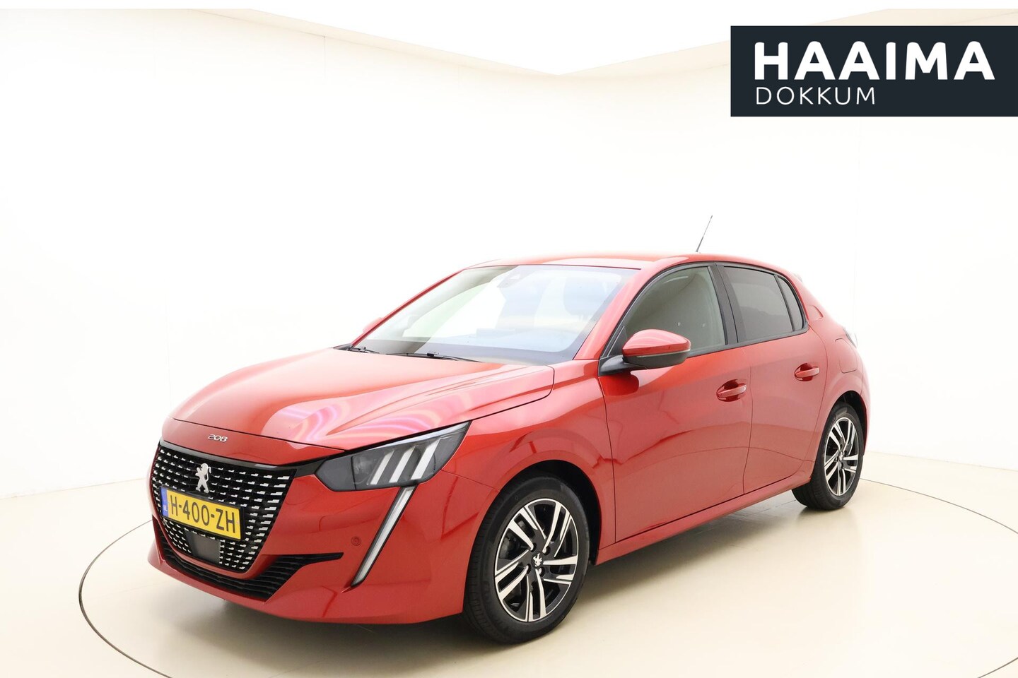Peugeot 208 - 1.2 PureTech Allure | Apple carplay/Android Auto | Keyless entry | Draadloze telefoonlader - AutoWereld.nl