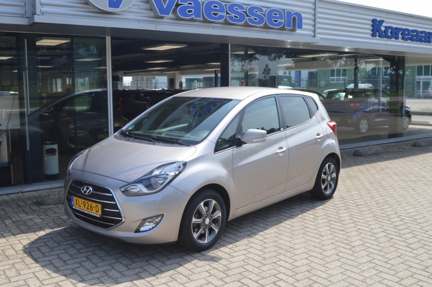 Hyundai ix20 - 1.6i 124pk Automaat Navi Camera - AutoWereld.nl