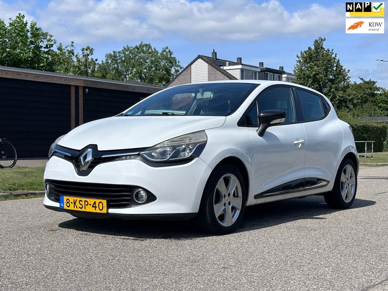 Renault Clio - 0.9 TCe Expression 5DR*Navigatie*Cruise*Airco*NAP*LM velgen* - AutoWereld.nl