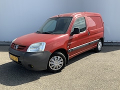 Peugeot Partner - 170C 1.4 Avantage Benzine Trekhaak 900 kg Elec Raam Dakventilator Marge Auto Geen BTW
