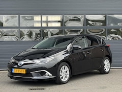 Toyota Auris - 1.8 HYBRID EXECUTIVE I AUTOMAAT I CLIMATE CONTROL I CRUISE CONTROL I NAVIGATIE