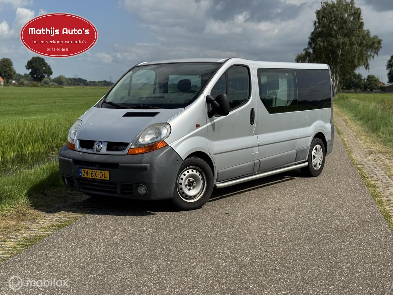 Renault Trafic - bestel 2.5 dCi L2H1 Dubbelcabine Airco Nieuwe APK automaat - AutoWereld.nl