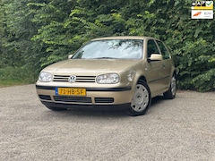 Volkswagen Golf - 1.6-16V Trendline | Cruise + Airco |