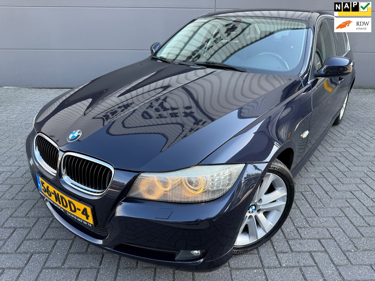 BMW 3-serie - 318i Business Line*APK*NAP*NAVI*CRUISE*AIRCO*NAVI*PARK SENSOREN*143PK - AutoWereld.nl