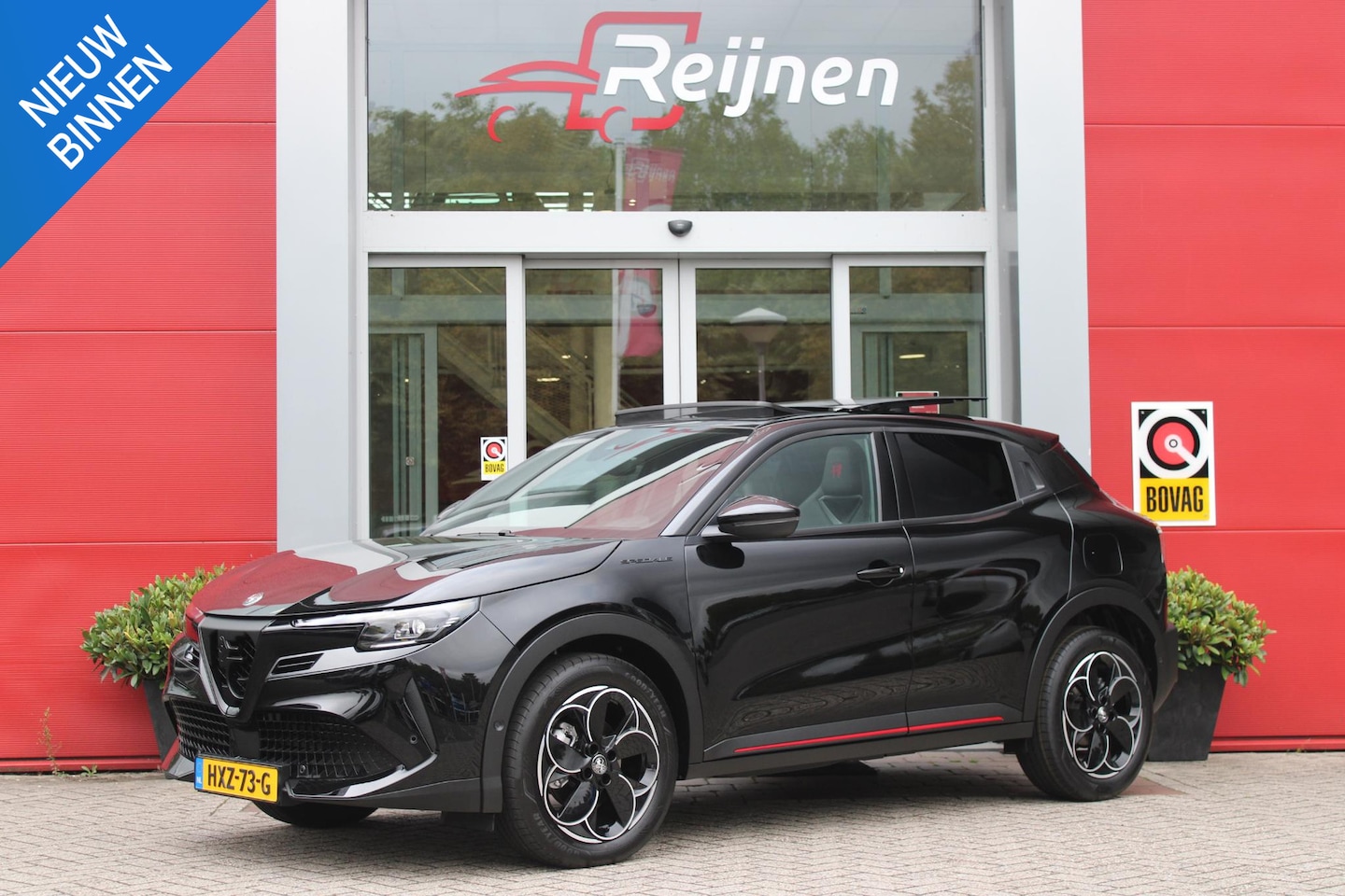 Alfa Romeo Junior - 1.2 Turbo 136PK IBRIDA SPECIALE | NIEUWE AUTO! | PANORAMISCH SCHUIF/KANTEL DAK | SPORT PAC - AutoWereld.nl