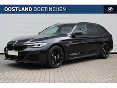 BMW 5-serie Touring - 530e High Executive M Sport Automaat / Panoramadak / Laserlicht / Head-Up / Live Cockpit P