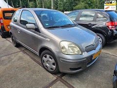 Toyota Yaris - 1.3 VVT-i Sol *apk:06-2026