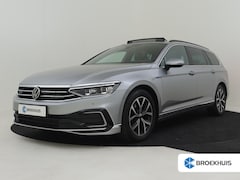 Volkswagen Passat Variant - 1.4 TSI PHEV GTE Business Panorama dak | Lederbeklding | Trekhaak | Stoelverwarming | 360