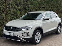 Volkswagen T-Roc - 1.0 TSI Move Trekhaak CarPlay