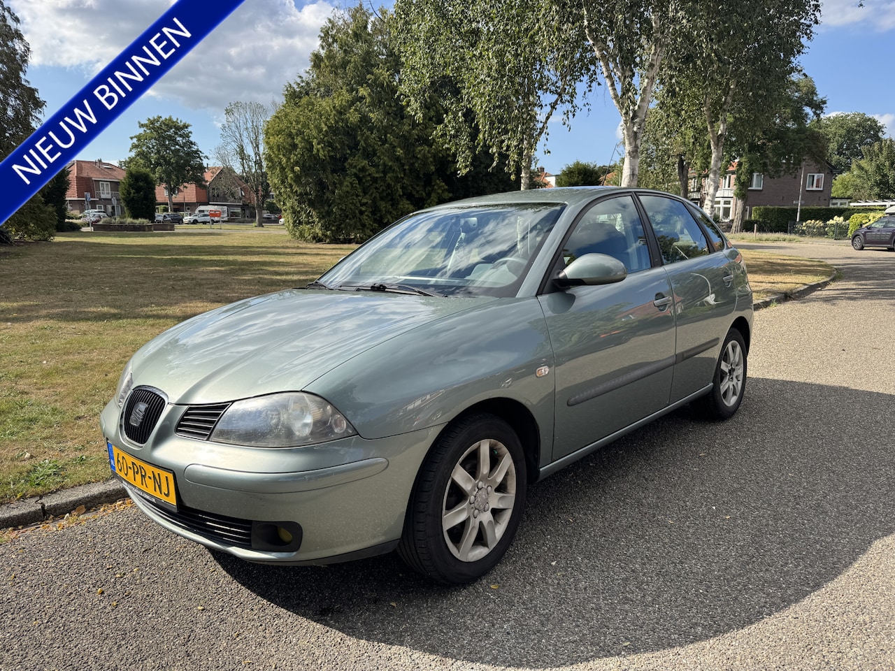 SEAT Ibiza - 1.4-16V Signo NIEUWE APK BIJ AFLEVERING - AutoWereld.nl