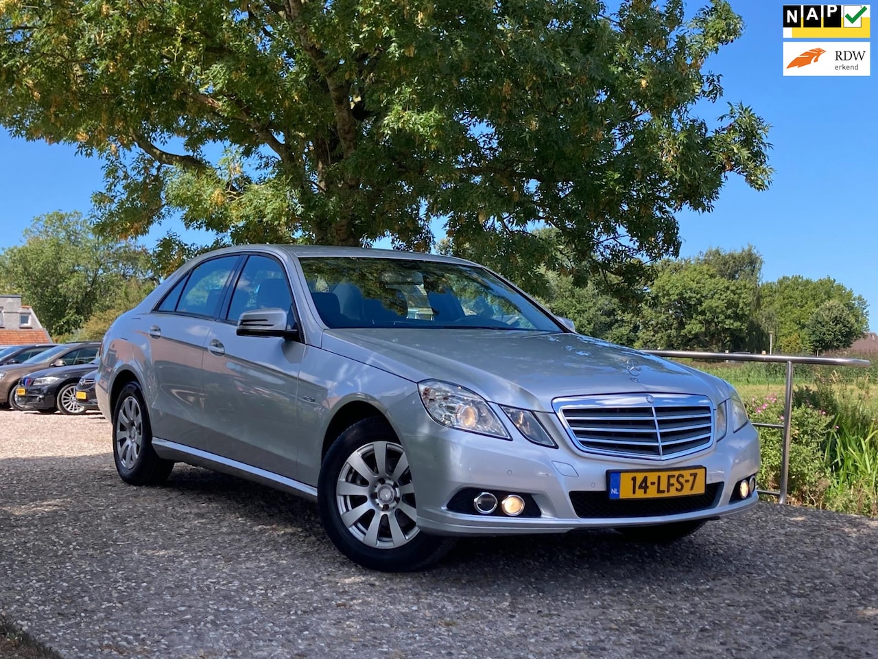 Mercedes-Benz E-klasse - 200 CGI Business Class | Navi + Clima + Cruise nu €8.450,-!! - AutoWereld.nl