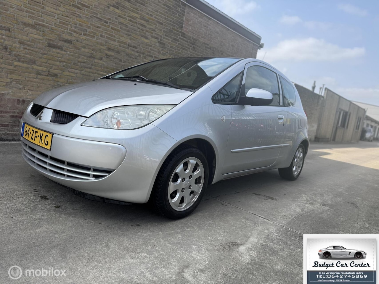 MITSUBISHI COLT
