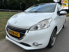 Peugeot 208 - 1.2 VTi Allure dealer ond. prachtige staat en luxe
