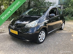 Toyota Aygo - 1.0-12V +