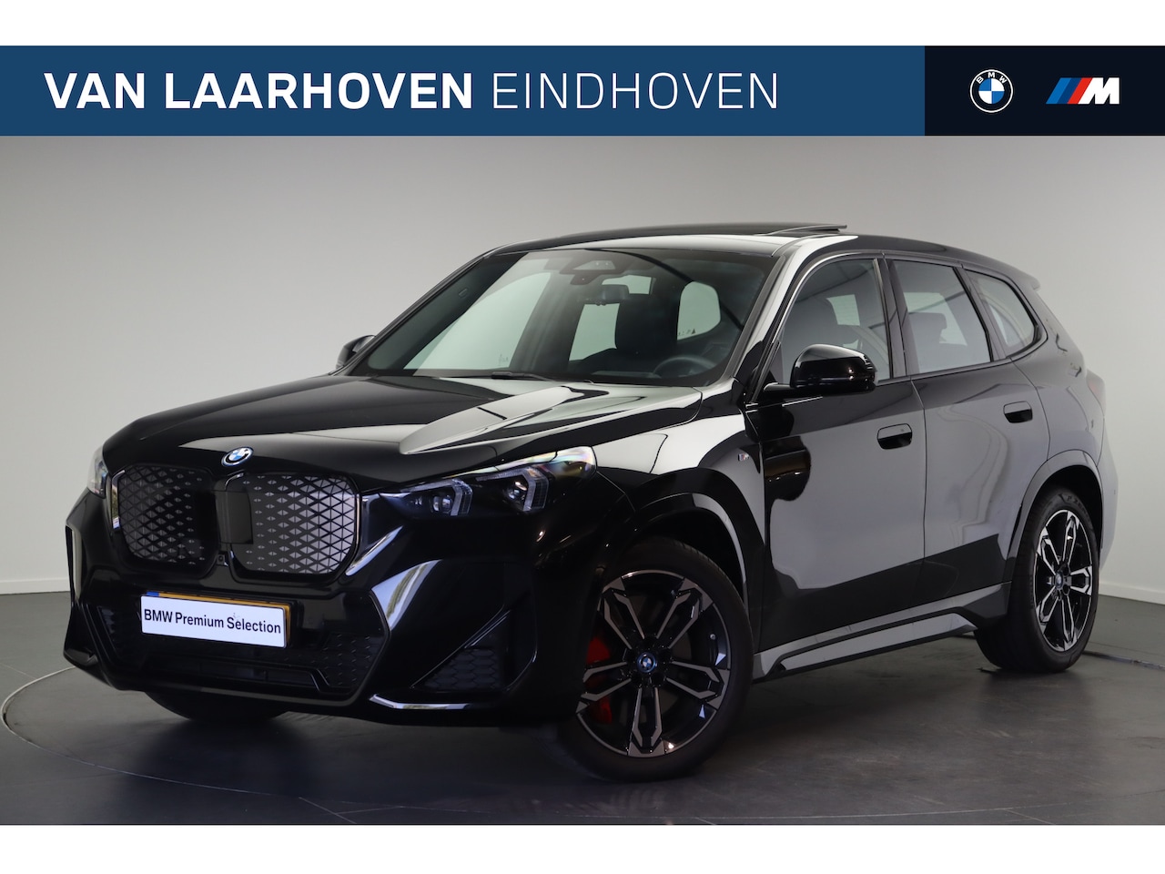 BMW iX1 - eDrive20 / Panoramadak / Sportstoelen / Stoelverwarming / Adaptieve LED / Head-Up / Harman - AutoWereld.nl
