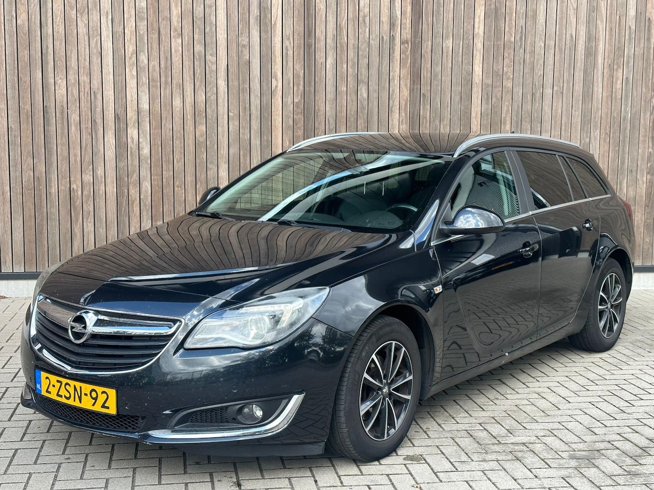 Opel Insignia Sports Tourer - 2.0 CDTI XENON | LEDER | - AutoWereld.nl